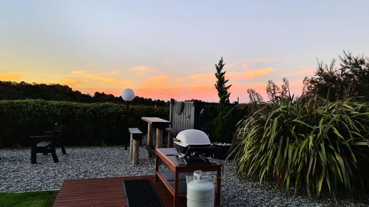 Rocky Ridge Cottage Takaka Exteriör bild