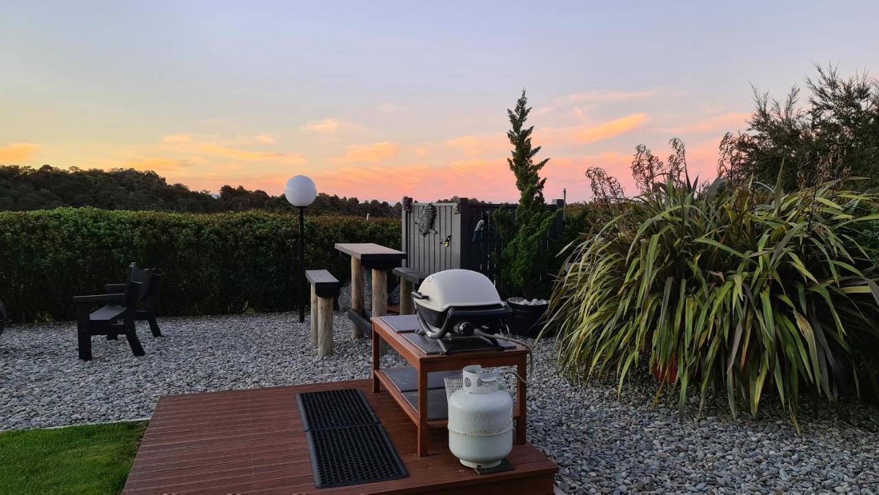 Rocky Ridge Cottage Takaka Exteriör bild