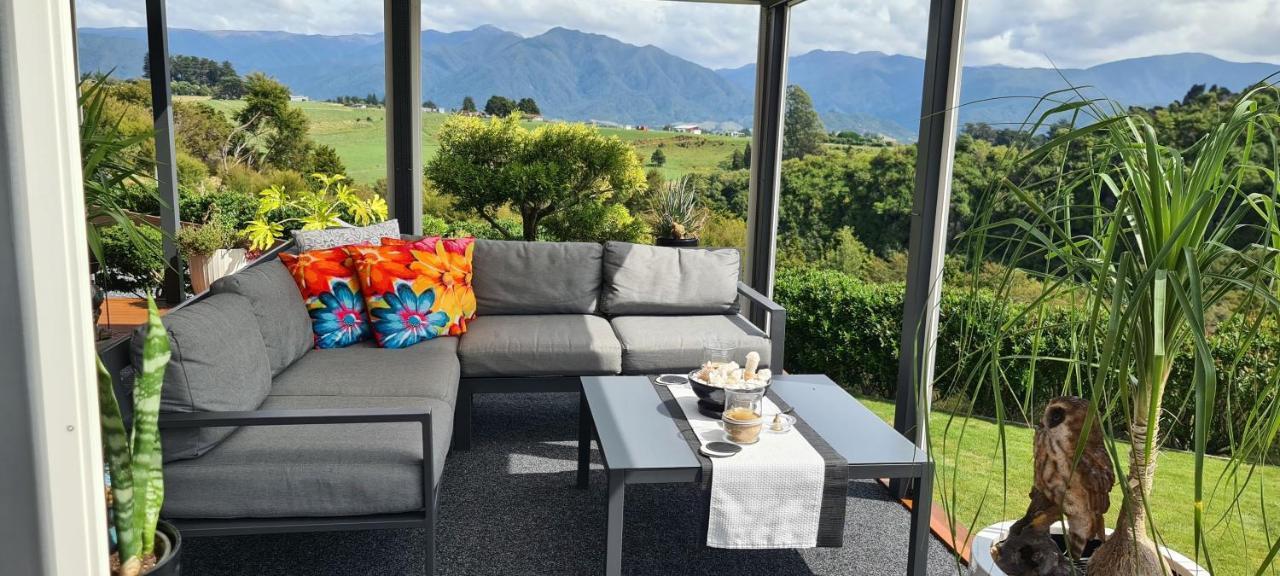Rocky Ridge Cottage Takaka Exteriör bild