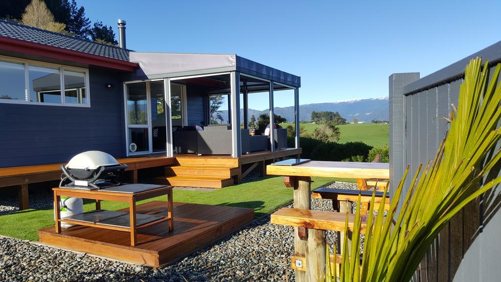 Rocky Ridge Cottage Takaka Exteriör bild